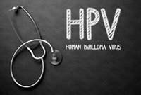 Fem HPV-centre blev i kølvandet på mediehistorier om alvorlige bivirkninger ved HPV-vaccinen oprettet for at tage sig af de ramte piger. Nu viser ny forskning – igen – at pigerne var syge allerede før de fik vaccinen.