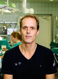 I 2015 blev Troels Krarup Hansen professor ved Aarhus Universitet og Aarhus Universitetshospital. Nu kan han også skrive formand på visitkortet.