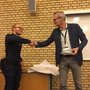 Tillykke til postdoc Rasmus Schmidt Davidsen, som vandt prisen for det bedste pitch af en innovativ ide ved Medicial Innovation Day 2017. Prisen blev overrakt af Martin Bonde, formand for Dansk Biotek.