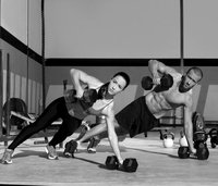 CrossFit er en ny og populær fitness-form, men rygterne om den taler ikke altid sandt (foto: SignElements).