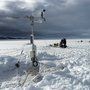 GIOS-projektet får 36,6 mio. kr fra Puljen til Forskningsinfrastruktur til avanceret udstyr, som kan måle ændringer i luften, i isen, på land og i vand på Grønland. 
Her er målestationen placeret på indlandsisen nær Tasiilaq, Østgrønland. Foto: Andreas Ahlstrom.