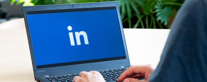 Register for the LinkedIn course and learn about the most effective way for you to communicate on the professionals’ social media. Photo: Health Communication.