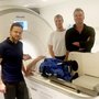 MRI scanner and from the left Ikram Mizrak, Morten Asp Vonsild Lund, Nicolaj Mikkel Pedersen, -all PhD students, Per Lav Madsen, cardiologist & Niels Vejlstrup, consultant.