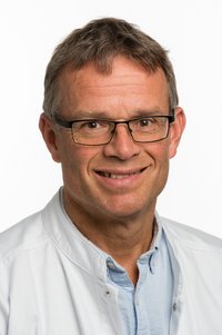 Martin Lind has been appointed as professor, department chair at the Department of Clinical Medicine, where he has specialised in the field of orthopaedic surgery and sports traumatology. Photo:Michael Harder.