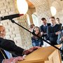 Jens Chr. Skous erindringsbog "om heldige valg" blev præsenteret i Vandrehallen, hvor den 94-årige Nobelprismodtager holdt en veloplagt tale. Foto: Lars Kruse, AU Kommunikation