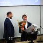 Last year, Dean Lars Bo Nielsen presented the faculty's talent prize, the Jens Christian Skou award, to Simon Glerup. Health's department heads now have until the summer holidays to nominate candidates for this year's award. Photo: Melissa Yildirim/AU.