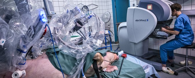 The Department of Clinical Medicine is establishing a robot-assisted surgical research and development centre. Photo: Tonny Foghmar, Aarhus University Hospital.